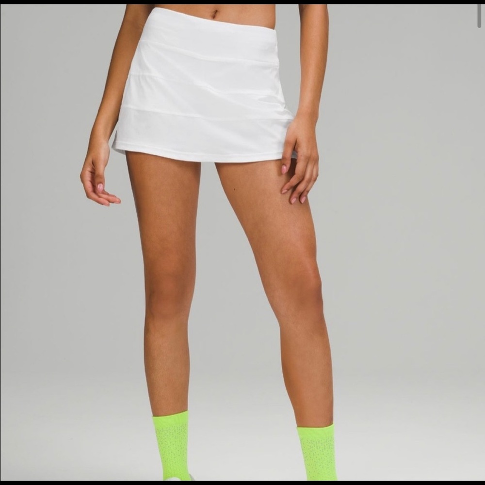 Lululemon pace rival mid rise skirt
